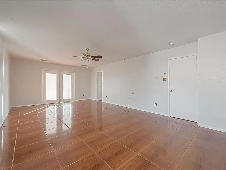 9407 Demsey Mill Dr — Photo 36