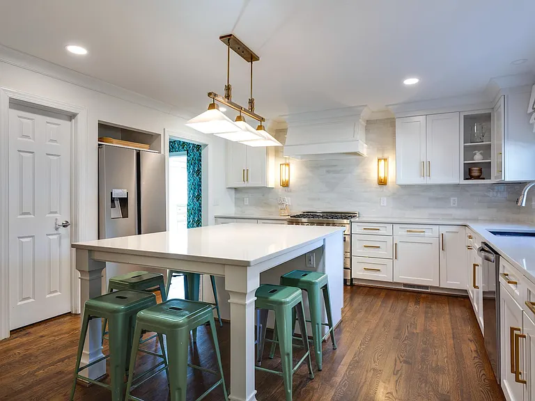 3800 Madison Ave — Photo 10