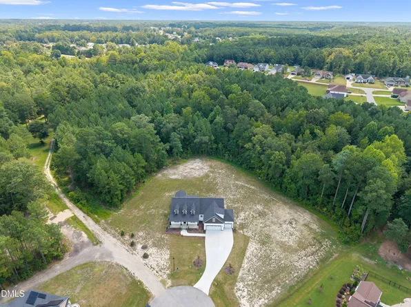 196 Cozy Brook Ct, Clayton, NC 27520