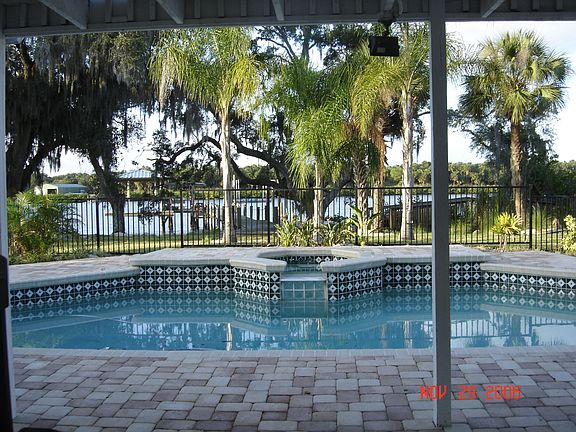 Pool & Spa