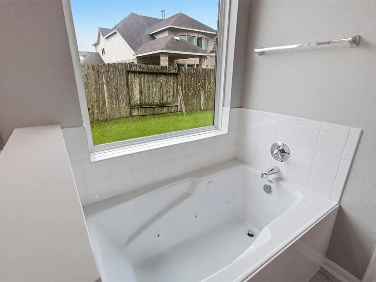 10406 Sill Prairie Dr — Photo 23