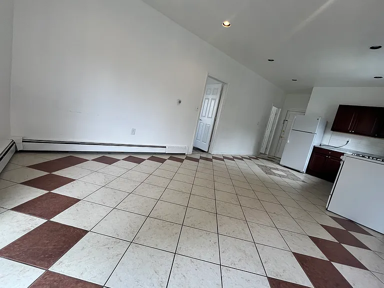 5 Timothy St #4 — Photo 7