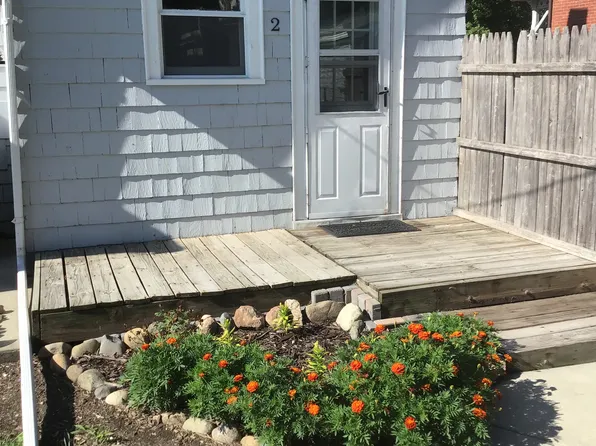 54 W Main St #2, Milan, MI 48160