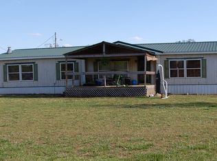 8950 Hedge Rd, Henryetta, OK 74437