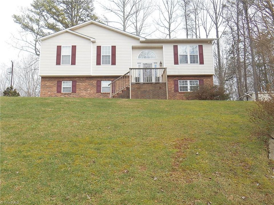 1st image of 195 Camelia Ct