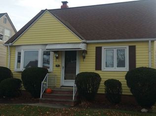 3007 Stanfield Dr, Parma, OH