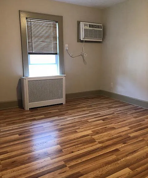 125 Winslow Pl — Photo 4
