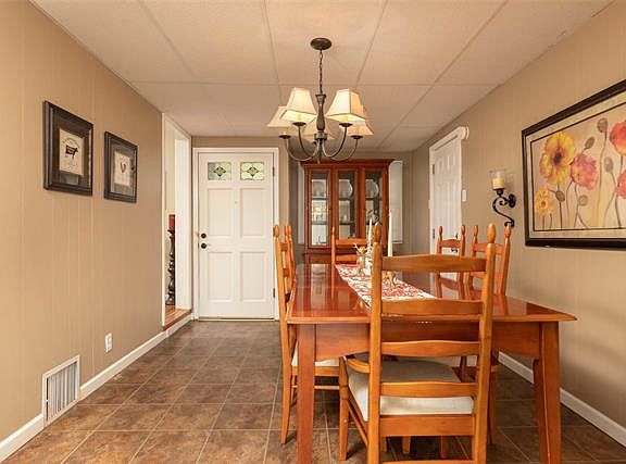 5th image of 9400 Talbot Dr