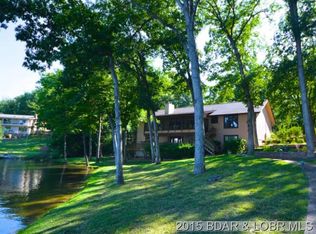 82 Robin Ct, Lake Ozark, MO 65049