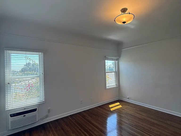 1316 Lucile Ave #3/4 — Photo 14