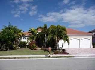 15963 SW 13th St, Pembroke Pines, FL 33027