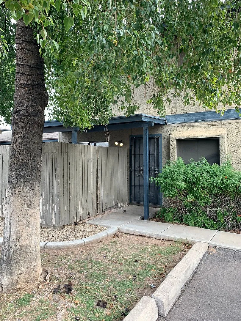 Wonderful 2 bedroom 1.5 bath unit in Chandler — Photo 1