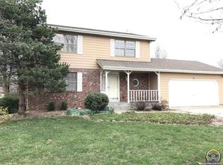 3724 SW Nottingham Rd, Topeka, KS 66610