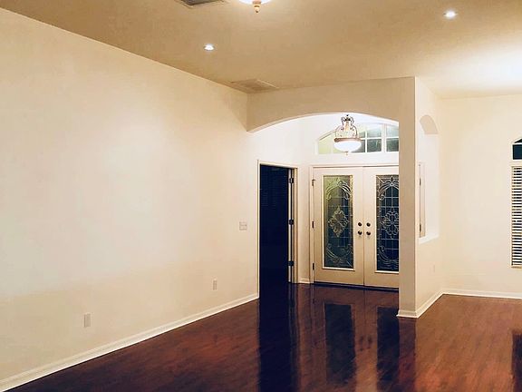5th image of 16110 Bridgepark Dr