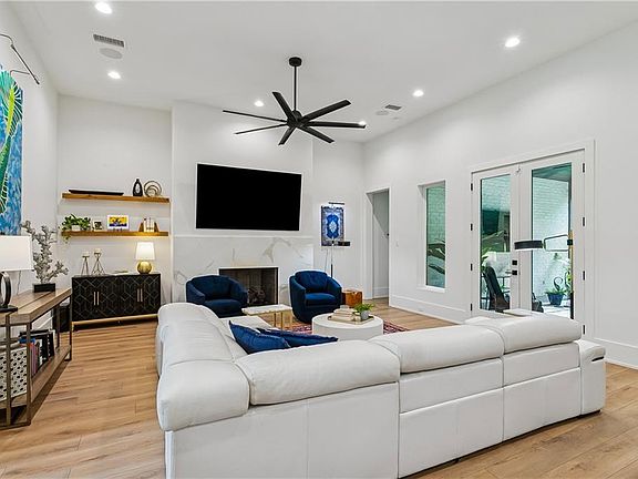 5th image of 18 Arbor Ln