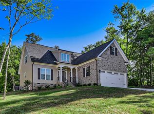 600 Northwoods Ct, Randleman, NC 27317