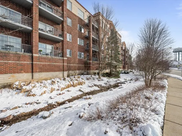 5329 Main St APT 301, Downers Grove, IL 60515