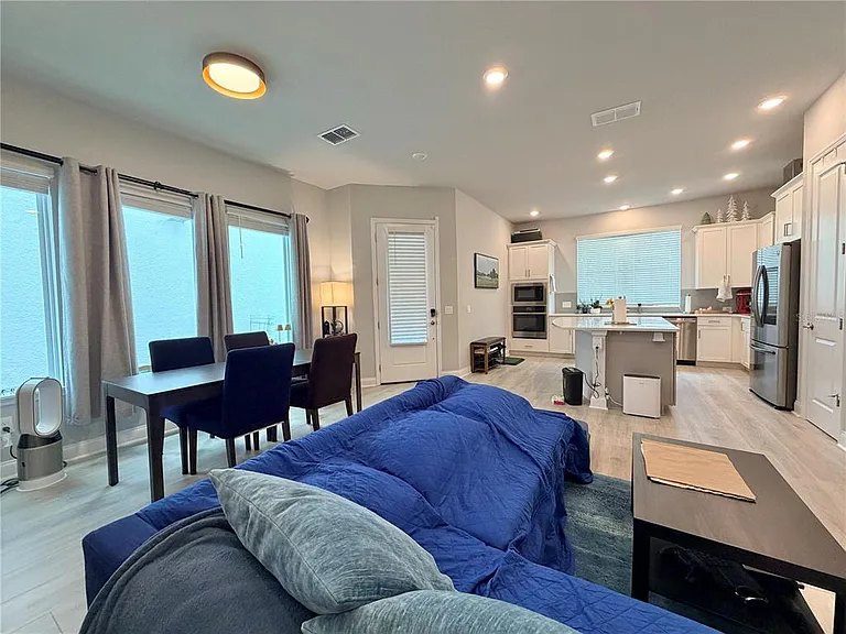 660 Rosewood Way — Photo 11