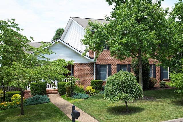 1st image of 247 Emerald Dr