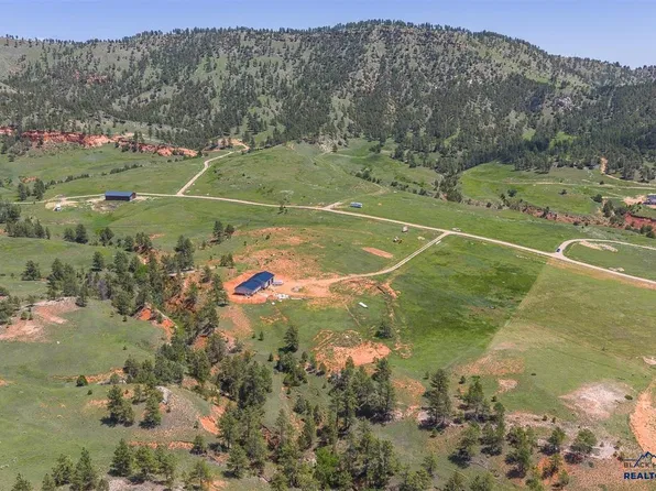 60 Wishing Star Ct, Hot Springs, SD 57747