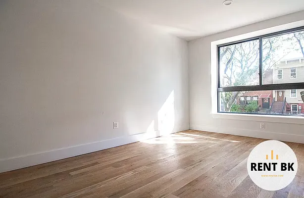 Rented by RENTBK LLC | media 4