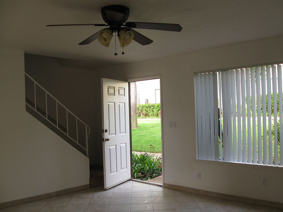 2nd image of 11934 Royal Rd APT 10