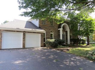 6 Royal Rd, Freehold, NJ 07728