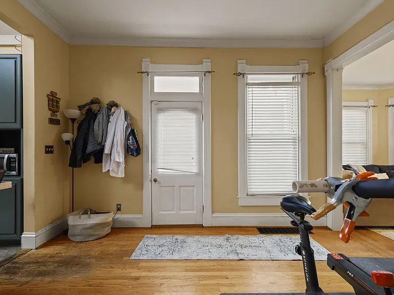 820 N California St — Photo 12