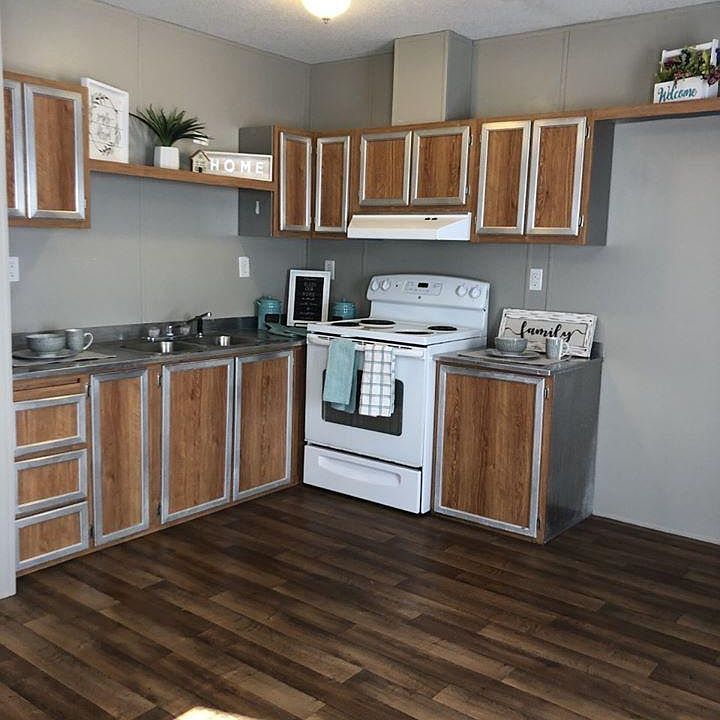 1st image of 1302 Muskrat Ln