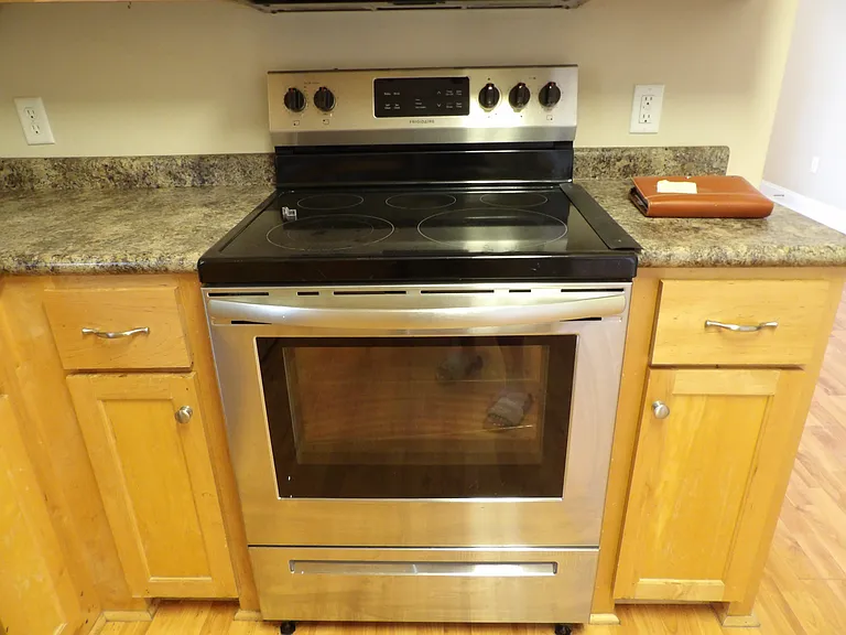 836 E Anderson St #A — Photo 15