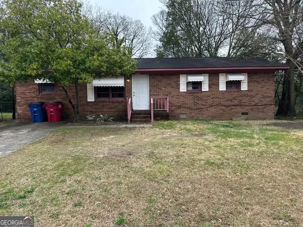 3881 Grand Ave, Macon, GA 31204