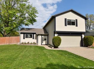 310 Thistle Dr, Bolingbrook, IL