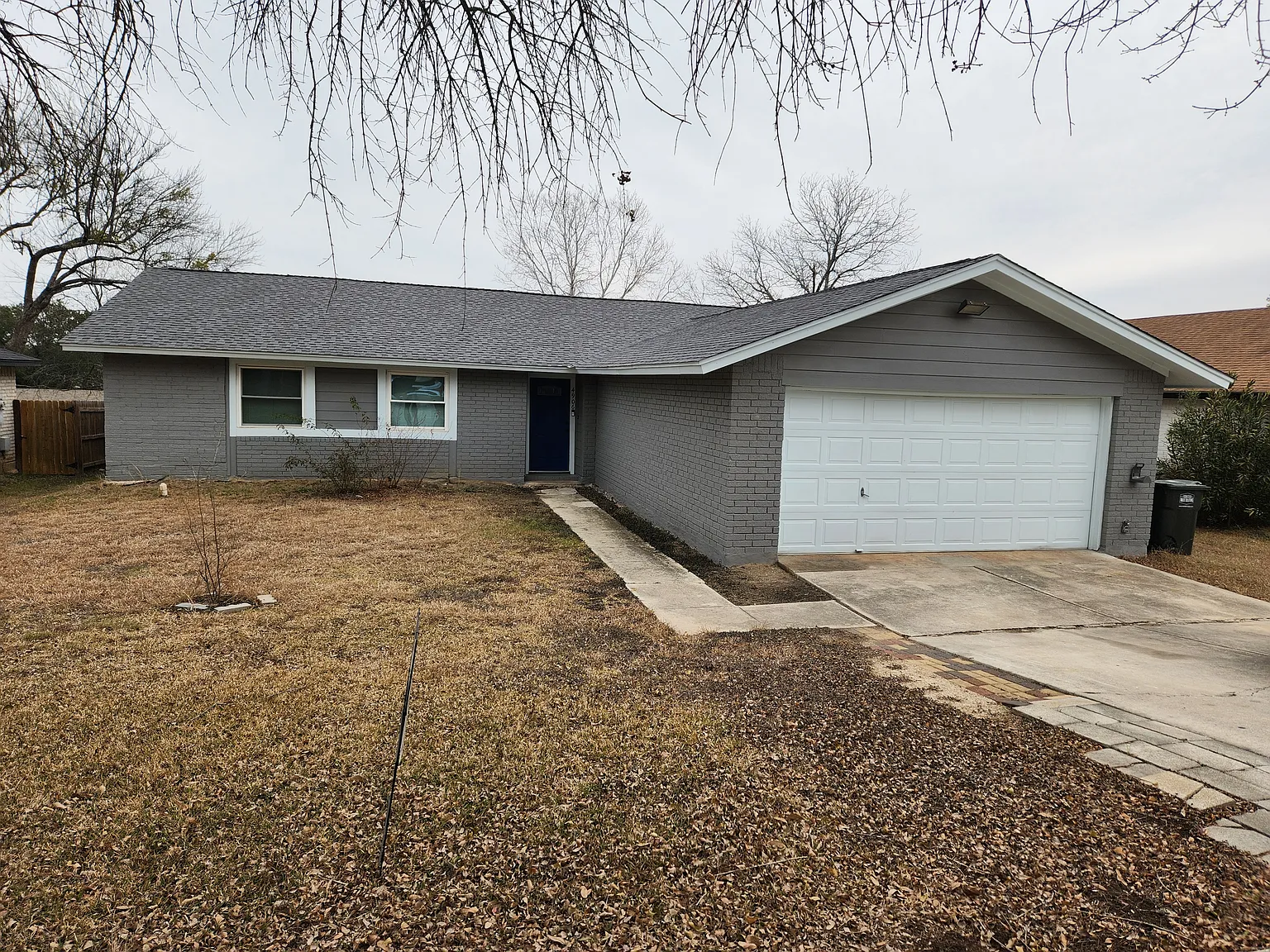 3 bed, 1500 sqft, $1,995 — Photo 2