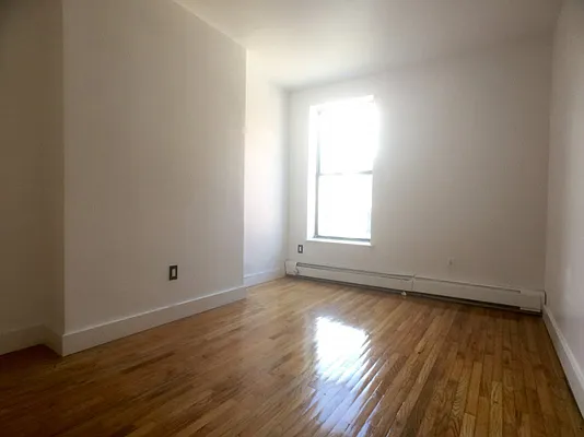 Rented by Bohemia Realty Group | media 10