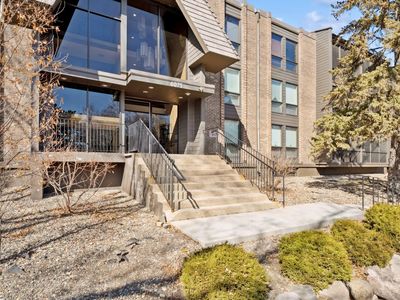 6075 Lincoln Dr APT 109, Edina, MN, 55436