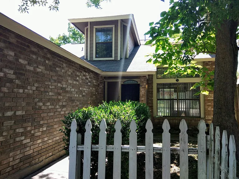 4138 Mystic Sunrise Dr — Photo 3
