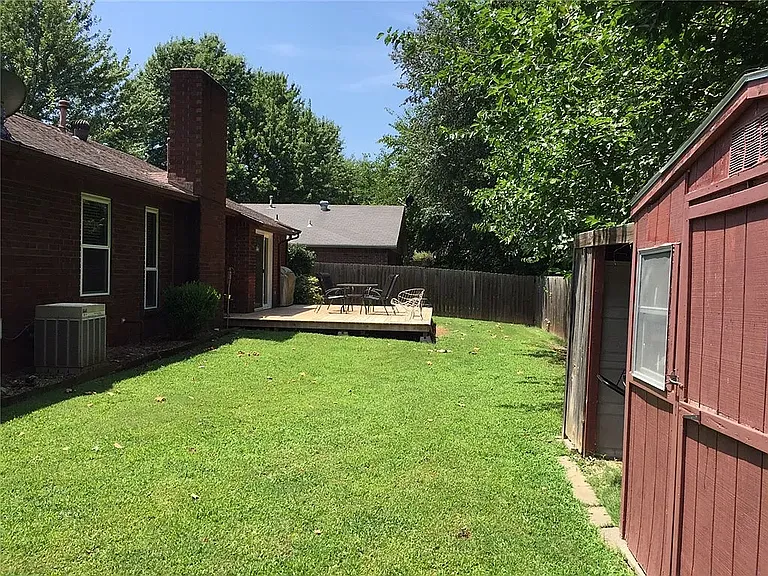 1416 E Briarcliff St — Photo 17