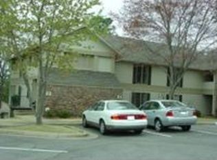 7 Reservoir Heights Dr, Little Rock, AR 72227