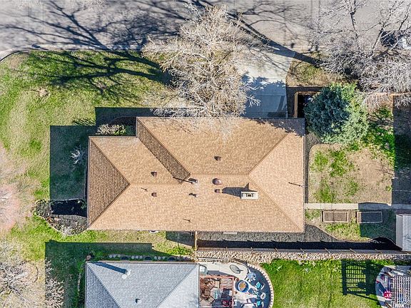 4th image of 6700 E 16th Ave
