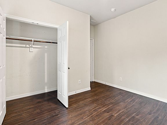 3rd image of 4608 Brighton Dr
