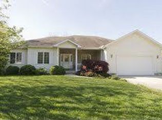 4565 Williamsburg Dr, Decatur, IL 62521