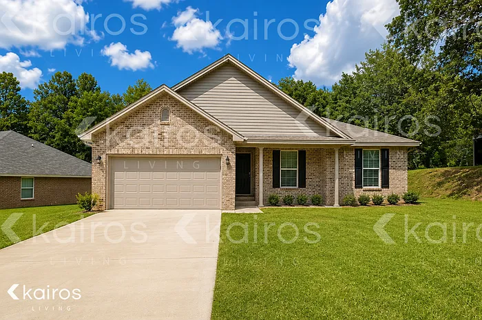 112 Live Oak Dr
