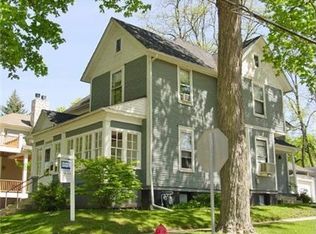 316 S 3rd Ave, Saint Charles, IL 60174