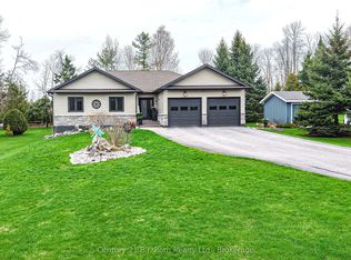 3577 Peter St, Ramara, ON L0K 1B0