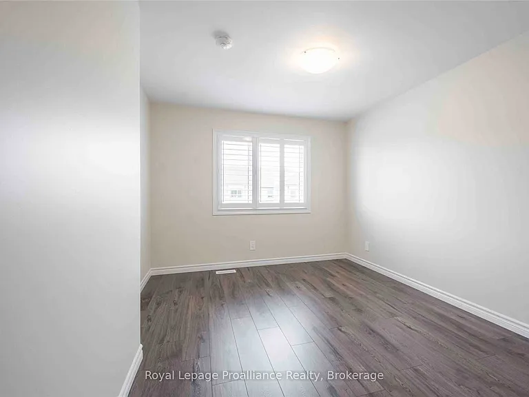28 Nipigon St — Photo 20