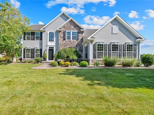 4434 Millstream Dr, Clay, NY 13041
