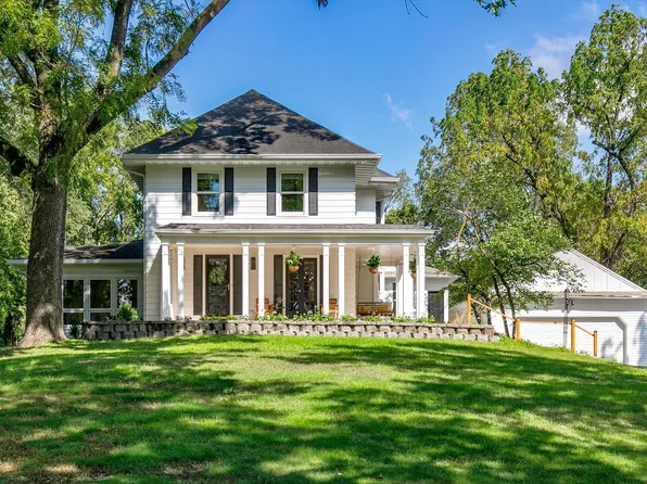 3621 Woodland St, Ames, IA 50014