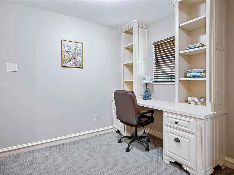 2309 Parker Rd — Photo 18