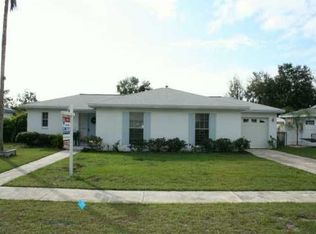 1013 Pinegrove Dr, Brandon, FL 33511