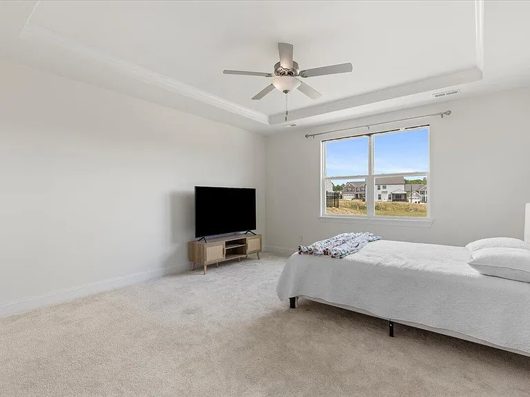 155 Bourne Dr — Photo 19
